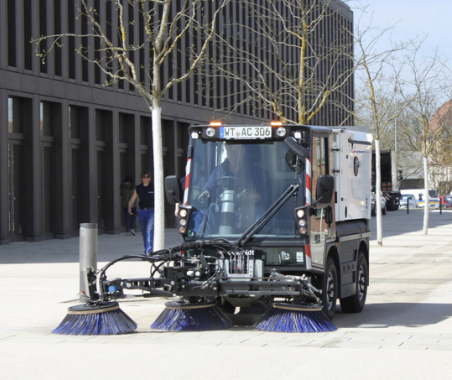 Schmidt’s All-Electric Sweeper Impresses in Germany